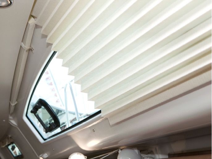 Oceanair Skysol Pleatedshade – Plissee-Jalousie für Luken und Bullaugen