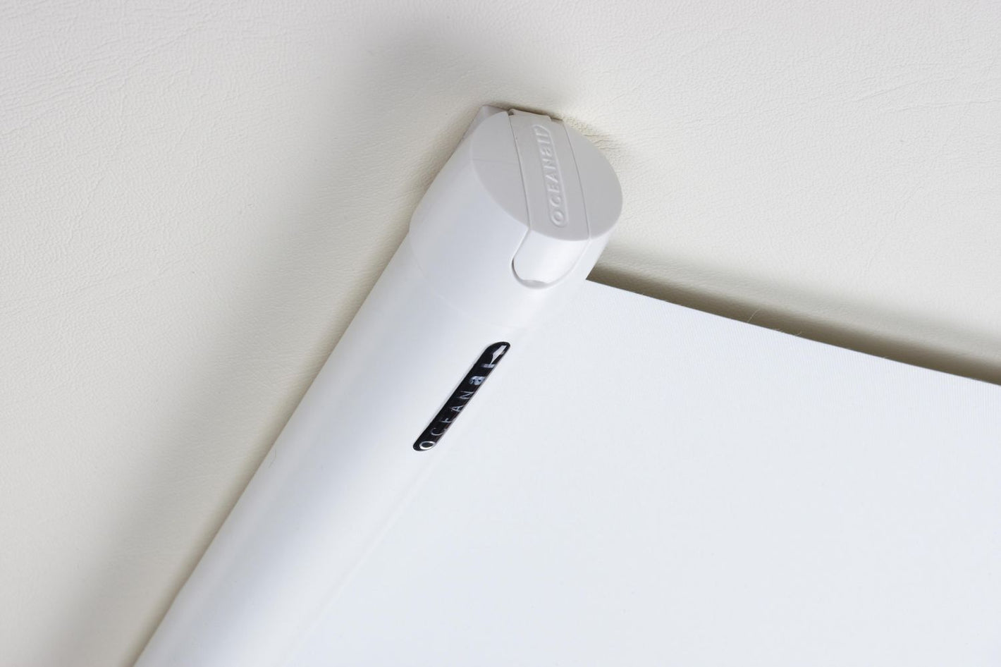 Oceanair Cabin Shade – Kassettenrollo für Luken und Fenster