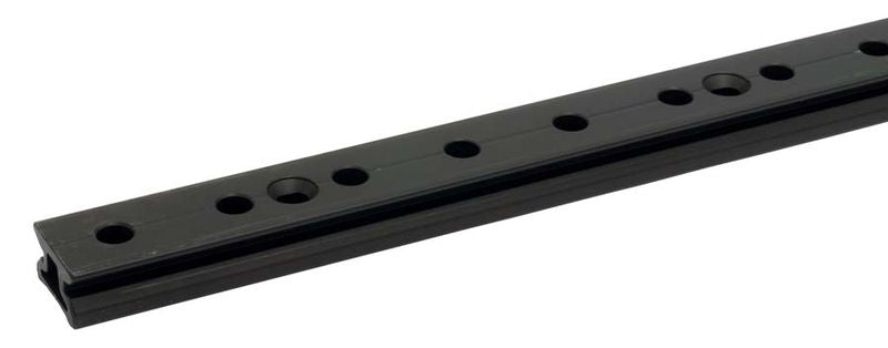 Seldén Schiene Typ 15 mit Pinstop – ultraflaches Aluminiumprofil für Travellersysteme