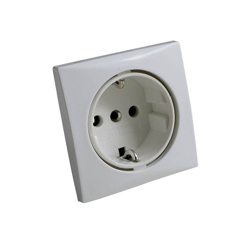 Batsystem Einbausteckdose 230 V – robuste Bordsteckdose für die Inneninstallation