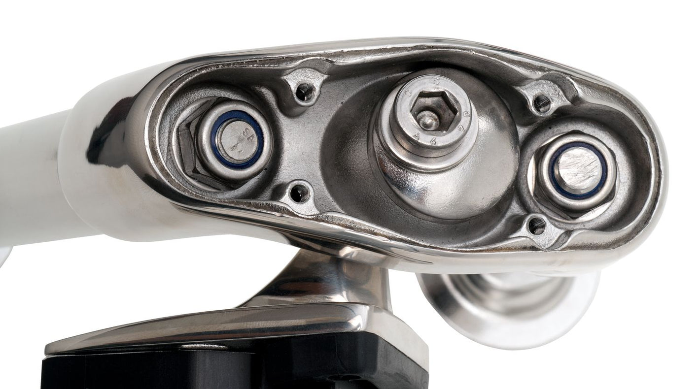 Seldén Decksstützen für Selbstwendefock-System