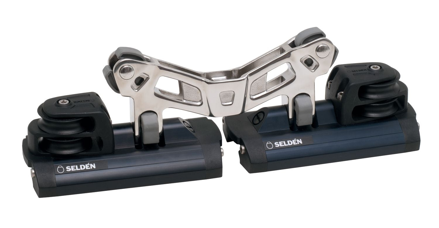 Seldén Großschot-Traveller System 42 – doppelter Block mit Togglen und Umlenkblöcken für Kontrollleinen